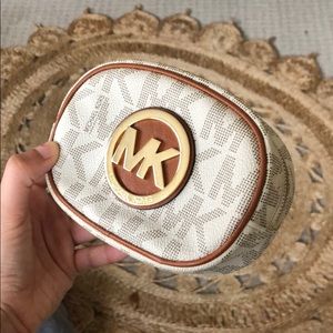Michale Kors Small tan makeup bag